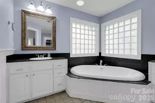 69 N Willow Brook Dr, Asheville, NC 28806 - Photo 15