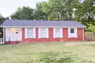 4131 Woodgreen Terrace, Charlotte, NC 28205 - Photo 3