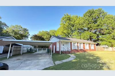 4131 Woodgreen Terrace, Charlotte, NC 28205 - Photo 1
