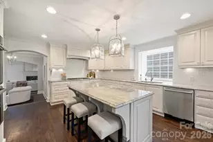 1652 Dilworth Rd W, Charlotte, NC 28203 - Photo 11