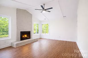 801 Sonata Pl, Charlotte, NC 28211 - Photo 3