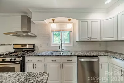 801 Sonata Place, Charlotte, NC 28211 - Photo 7