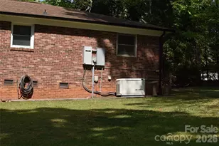 217 Redwood Ln, Lincolnton, NC 28092 - Photo 7