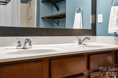 6048 Champions Crest Drive, Charlotte, NC 28269 - Photo 21