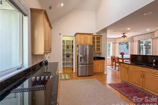 556 Quail Ridge Blvd, Lake Lure, NC 28746 - Photo 15