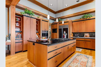 1000 McFarlane Way, Hendersonville, NC 28739 - Photo 25