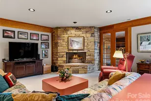 1000 McFarlane Way, Hendersonville, NC 28739 - Photo 31