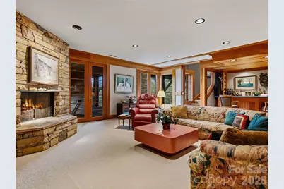 1000 McFarlane Way, Hendersonville, NC 28739 - Photo 35