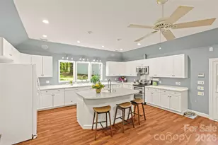 7108 Preston Ct, Charlotte, NC 28215 - Photo 21