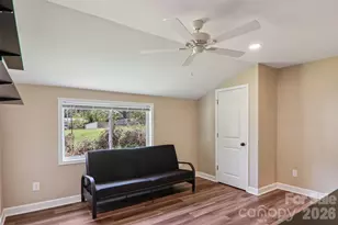 111 W Crawford St, Landrum, SC 29356 - Photo 25