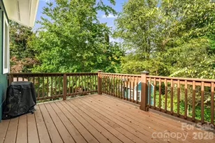 25 Pinewood Dr, Waynesville, NC 28786 - Photo 19