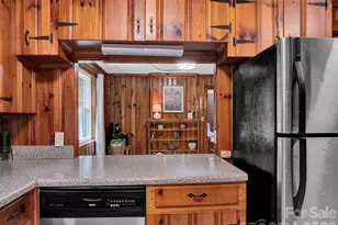 6210 Grove Park Blvd, Charlotte, NC 28215 - Photo 7