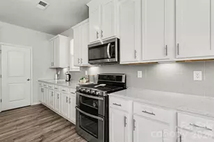 5109 Kinsbridge Dr, Mint Hill, NC 28227 - Photo 13