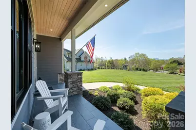 90 Drummond Circle, Hendersonville, NC 28791 - Photo 3