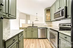 19777 Deer Valley Dr, Cornelius, NC 28031 - Photo 5