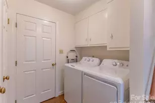 819 Chesterfield Cir SW, Lenoir, NC 28645 - Photo 27