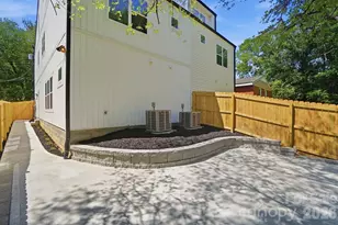 1914 Irma St, Charlotte, NC 28216 - Photo 45