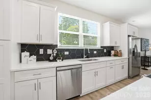 1914 Irma St, Charlotte, NC 28216 - Photo 25