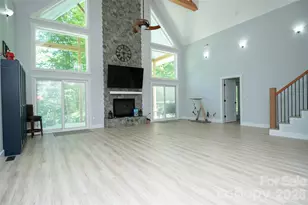 2371 W Paradise Harbor Dr, Connelly Springs, NC 28612 - Photo 15