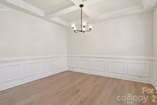 7597 Bainbridge Rd, Sherrills Ford, NC 28673 - Photo 5