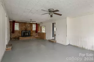 603 Halsbury Ave, Hendersonville, NC 28791 - Photo 3