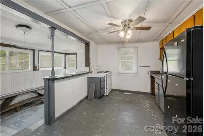 603 Halsbury Avenue, Hendersonville, NC 28791 - Photo 7