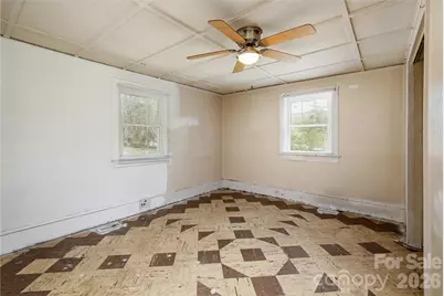 603 Halsbury Avenue, Hendersonville, NC 28791 - Photo 9