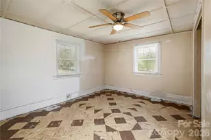 603 Halsbury Ave, Hendersonville, NC 28791 - Photo 9