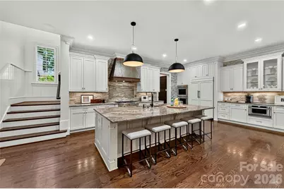 808 Huntington Park Drive, Charlotte, NC 28211 - Photo 13