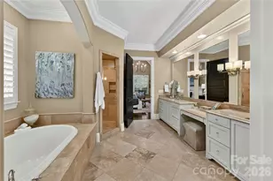 808 Huntington Park Dr, Charlotte, NC 28211 - Photo 19