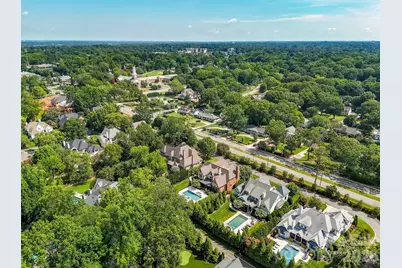 808 Huntington Park Drive, Charlotte, NC 28211 - Photo 13