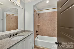 808 Huntington Park Dr, Charlotte, NC 28211 - Photo 27