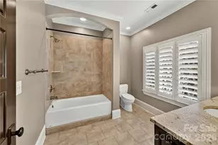 808 Huntington Park Dr, Charlotte, NC 28211 - Photo 25