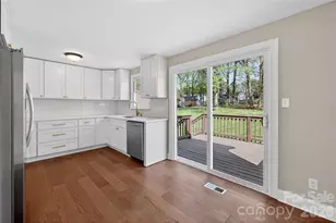 4832 Cheviot Rd, Charlotte, NC 28269 - Photo 7