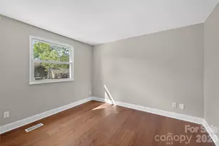 4832 Cheviot Rd, Charlotte, NC 28269 - Photo 11