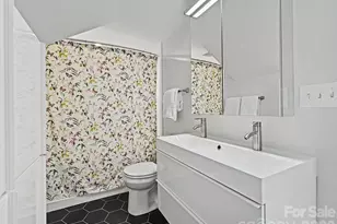 2001 Beverly Dr, Charlotte, NC 28207 - Photo 29