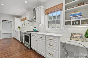 2001 Beverly Dr, Charlotte, NC 28207 - Photo 9