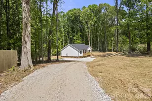 326 Sharon Rd, York, SC 29745 - Photo 3