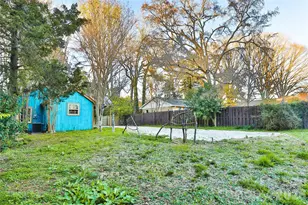 221 Pineville-Matthews Rd, Matthews, NC 28105 - Photo 25