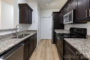 400 Vista Lake Dr, Candler, NC 28715 - Photo 5