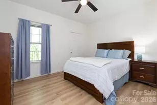 400 Vista Lake Dr, Candler, NC 28715 - Photo 9