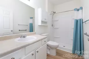 400 Vista Lake Dr, Candler, NC 28715 - Photo 13