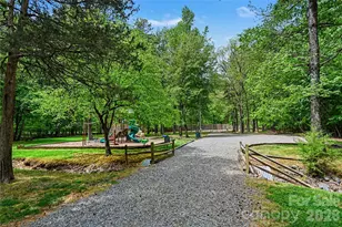 9101 Hinson Dr, Matthews, NC 28105 - Photo 27