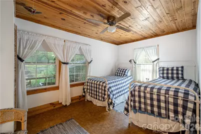 10844 Greenville Highway, Cedar Mountain, NC 28718 - Photo 15