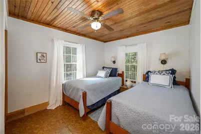 10844 Greenville Highway, Cedar Mountain, NC 28718 - Photo 17