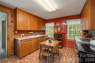 10844 Greenville Hwy, Cedar Mountain, NC 28718 - Photo 23
