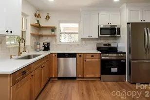 137 Birchwood Dr, Charlotte, NC 28214 - Photo 9