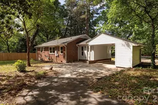 137 Birchwood Dr, Charlotte, NC 28214 - Photo 21