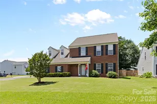 9746 Holly Park Dr, Charlotte, NC 28214 - Photo 5