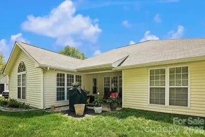 2127 Candlelight Woods Drive, Matthews, NC 28105 - Photo 3